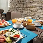 Primrose Hotel 3*